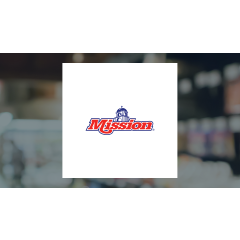Reviewing Pinnacle Food Group (NASDAQ:PFAI) and Mission Produce (NASDAQ:AVO)