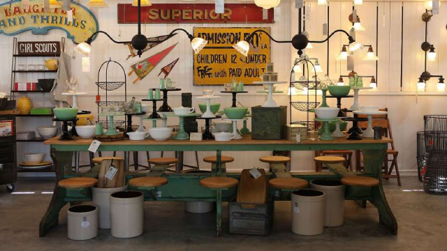 RH Stock Tanks After Q4 Results Miss Estimates: Details