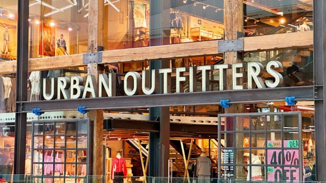 Rising 15% This Year, Will Urban Outfitters' Strong Run Continue Following Q1 Results?