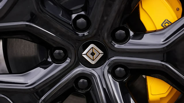 Rivian Stock (+12%): AI Ambitions And Custom Silicon Force Re-Evaluation