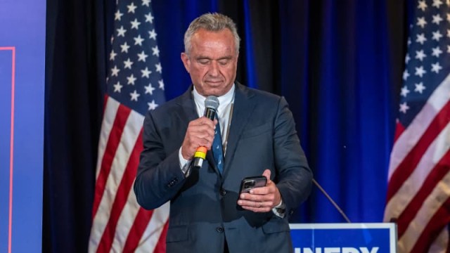 Robert F. Kennedy Jr. invests $24K in GameStop in attempt to secure the ape vote