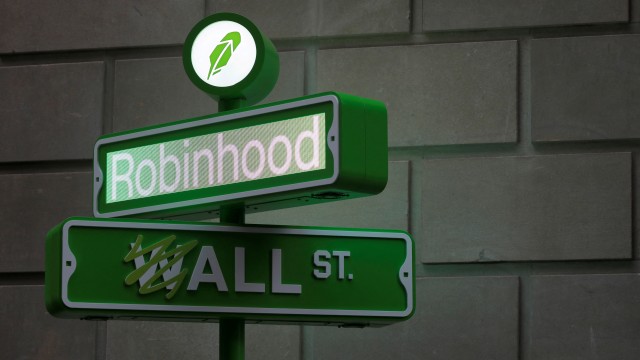 Robinhood lowers interest rate on margin loans in growth push