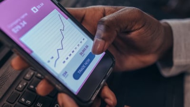 Robinhood Markets Stock: Buy, Sell, or Hold?