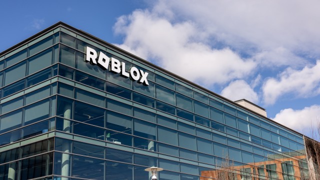 Roblox: Loading Up On The Dip