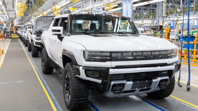 Rollback in IRA's EV incentives would benefit China, says GM board member