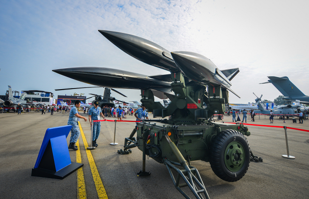RTX's Unit Secures a $161M Contract to Support AIM-9X Missiles