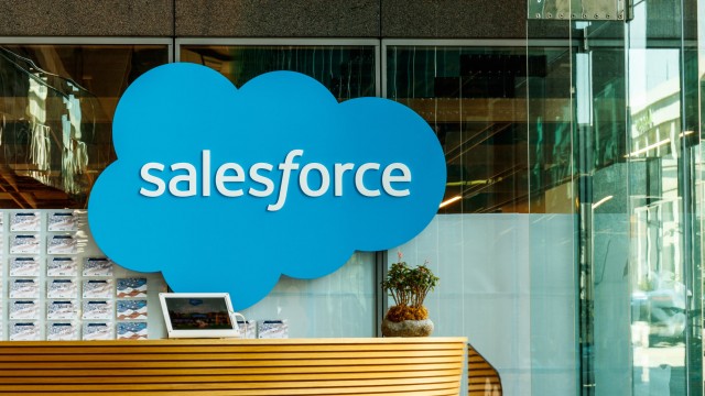 Salesforce Q1 revenue jumps 11%: stock is still taking a hit