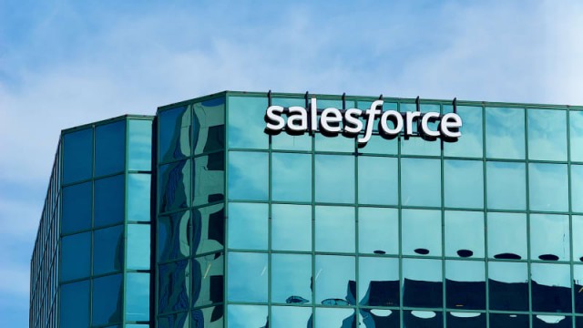 Salesforce's earnings outlook comes in light, and the stock is tumbling