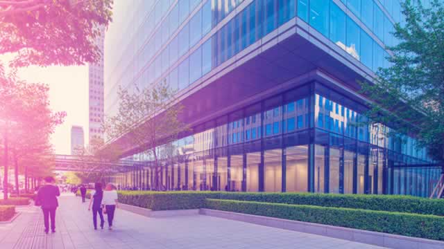 SanDisk Soars 163% in 2026: Can it Be the Market's Top Performer in Back-to-Back Years?