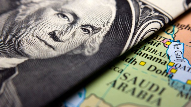Saudi Arabia ends petrodollar agreement: What it means for the USD, Bitcoin, and gold
