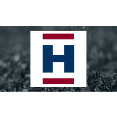 Savant Capital LLC Sells 46,172 Shares of Huntsman Corporation $HUN