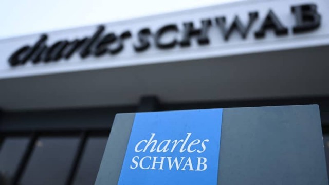 Schwab users are seeing inaccurate stock data on the investing platform