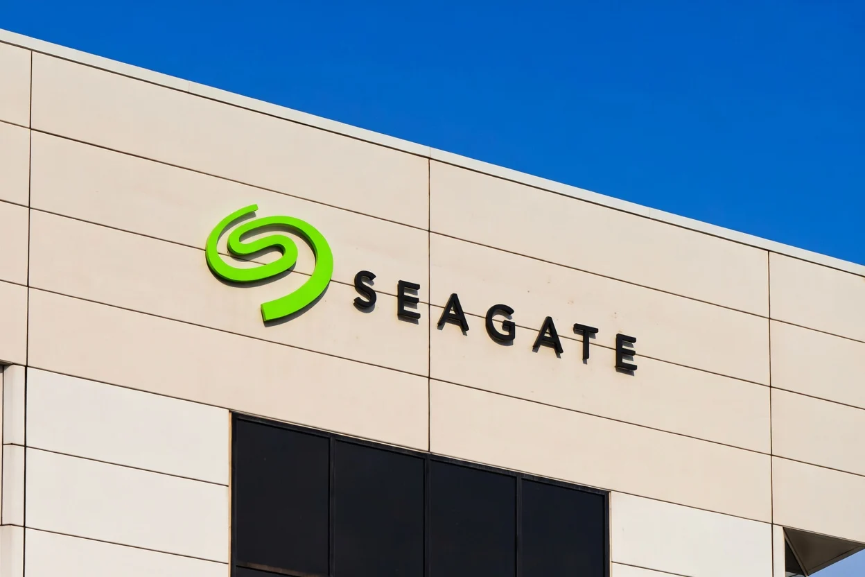 Seagate (STX) Stock Soars 7% Following Morgan Stanley's $1,035 Price Target Upgrade