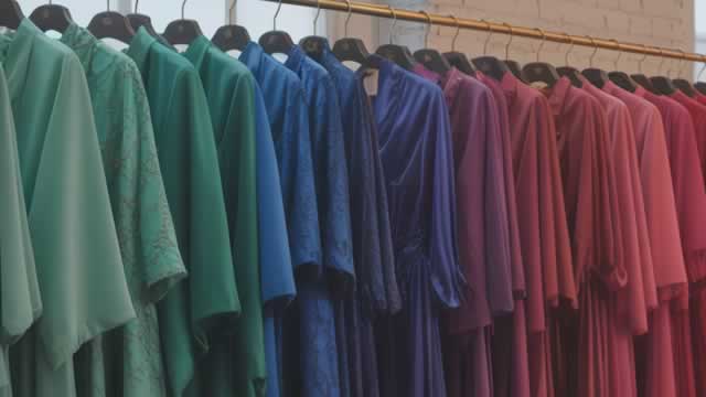 Seeking Clues to Ralph Lauren (RL) Q3 Earnings? A Peek Into Wall Street Projections for Key Metrics