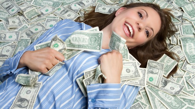 Sell Alert: 2 Overvalued Dividend Stocks And 1 Replacement Buy