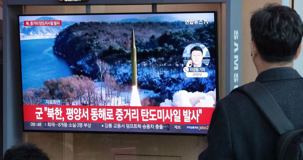 Foto von Seoul says Pyongyang launched ballistic missile towards Sea of Japan