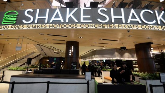 Shake Shack (SHAK) Gains From Same-Shack Sales Amid High Costs