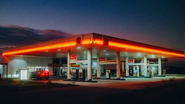 Shell shuts down oil processing unit to investigate leak, Singapore's port authority says