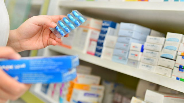 Should Value Investors Buy Cardinal Health (CAH) Stock?