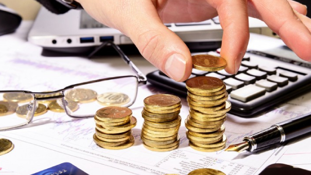 ECPG Stock News Image - zacks.com