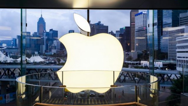 Should You Bet on "Apple Intelligence" With These ETFs?