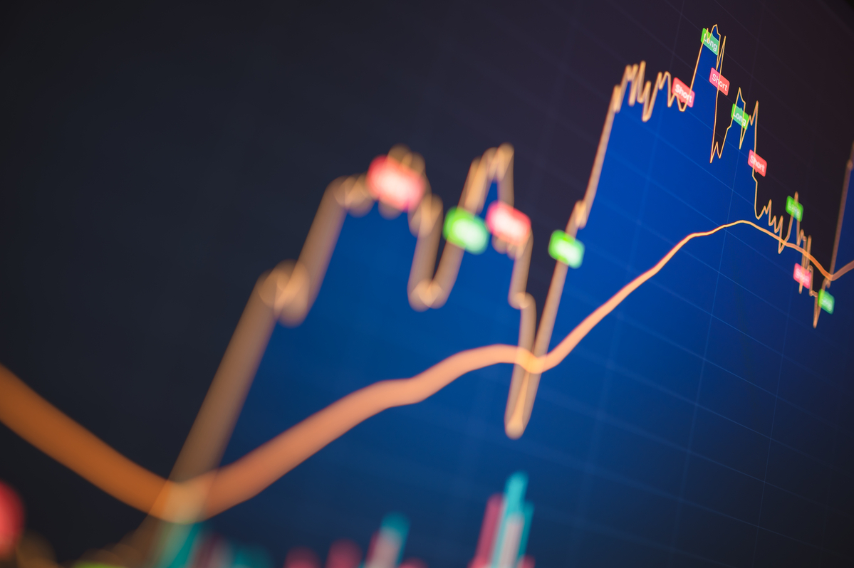 Should You Buy SoFi Technologies While It's Below $30?