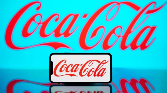 Should You Pick Coca-Cola Stock Over Costco?