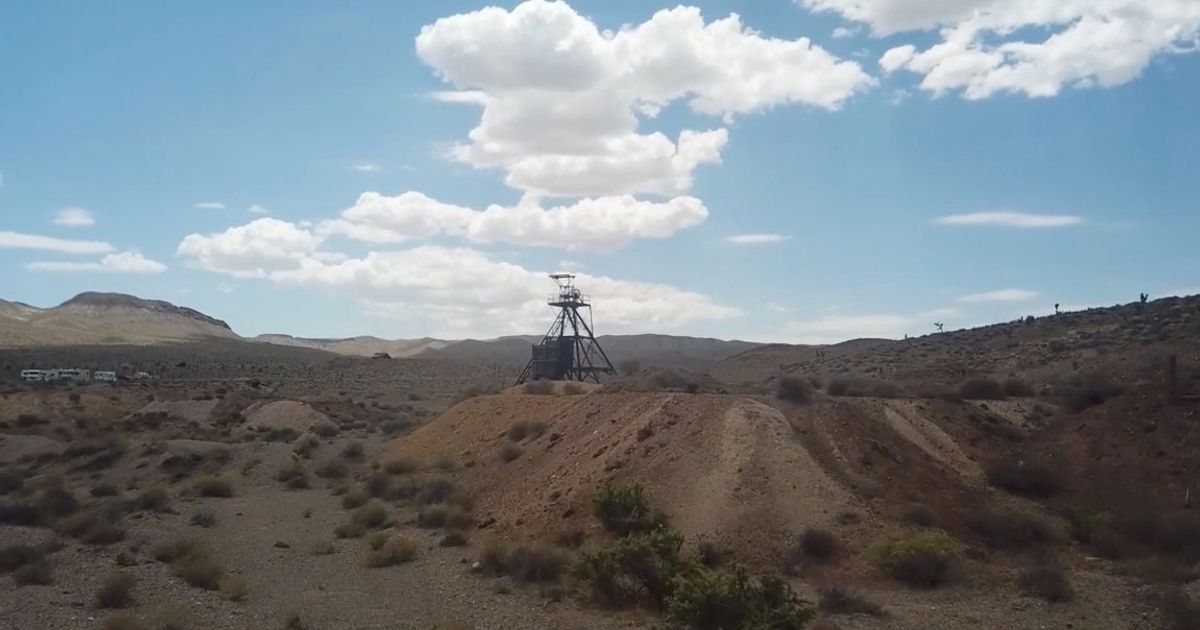 Silver Range Resources identifies two gold-bearing structures at East Goldfield, advances drill targeting