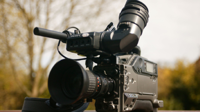 Sinclair (SBGI) Reports Q3 Loss, Tops Revenue Estimates