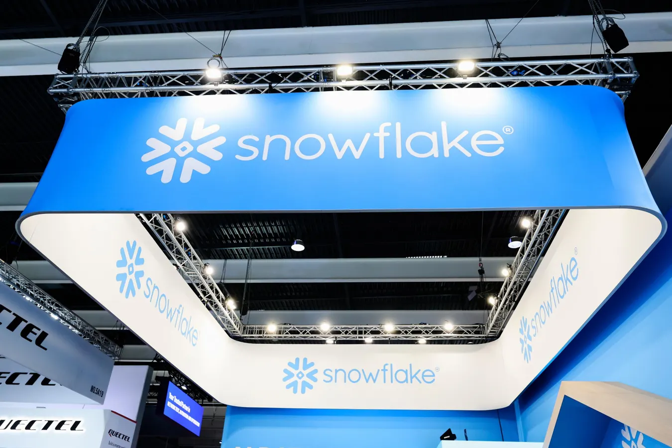Snowflake Stock Up 49%. Learn Whether AI Agents Make $SNOW A Buy