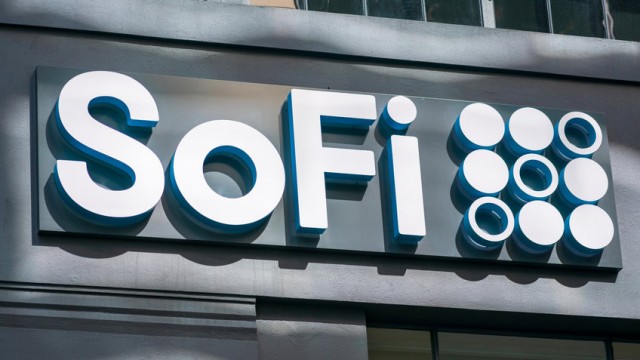 SoFi Technologies' stock price forecast: $10 on the cards?