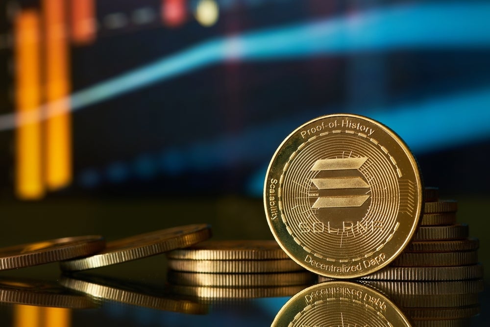 Solana Surges Above $155 as Superstate Eyes SEC-Approved Equities On Chain