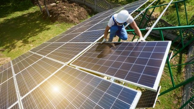 Solar Revolution Gaining Traction: 3 Stocks to Keep an Eye on