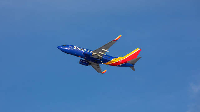 Southwest Airlines (LUV) is a Top-Ranked Value Stock: Should You Buy?