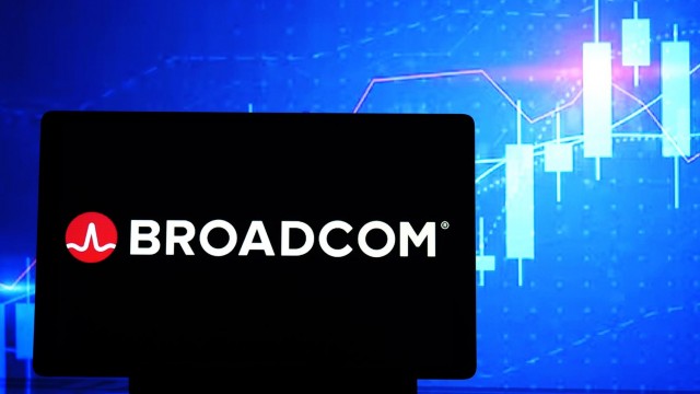 S&P 500 Gains and Losses Today: Broadcom Stock Soars After AI-Driven Revenue Beat