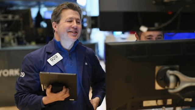 S&P 500 Hits Record High After Apple And Nvidia Join $3 Trillion Market Cap Club