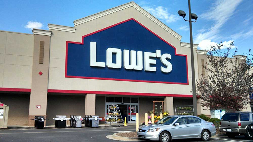 S&P 500: Lowe's Earnings Follow Home Depot Results Amid Same-Store Sales Skid