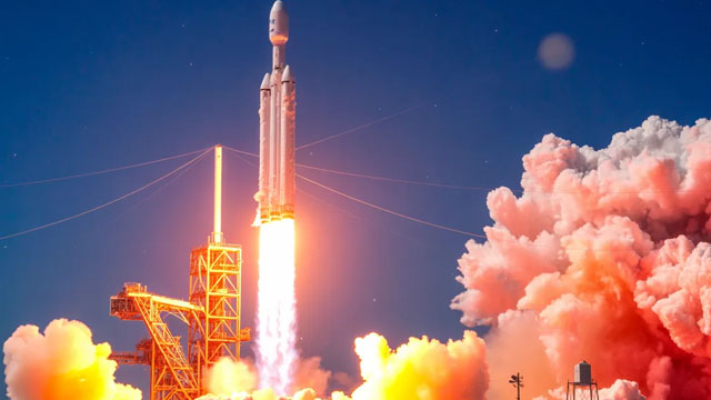 SpaceX short volume soars to 10-day high ahead of next week's earnings