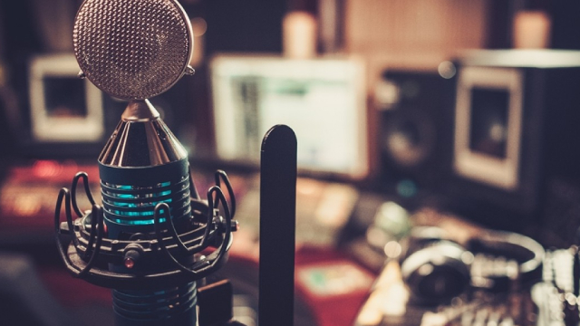 Spotify (SPOT) Q2 Earnings: Taking a Look at Key Metrics Versus Estimates