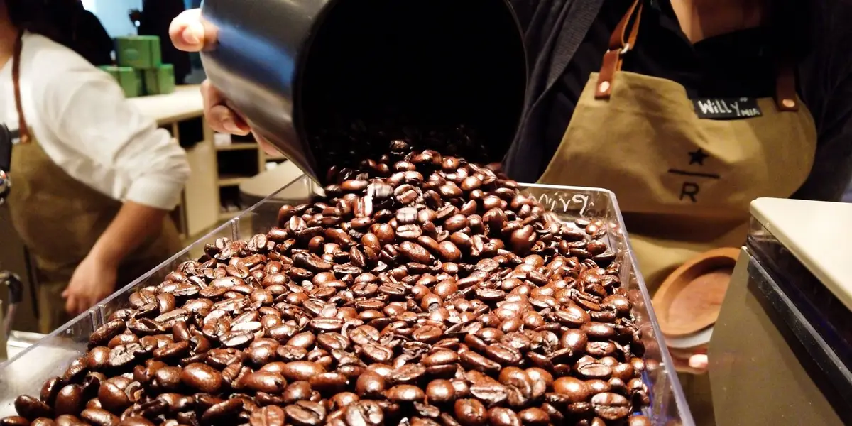 Starbucks to close 1% of stores, lay off 900 corporate employees in strategic shift