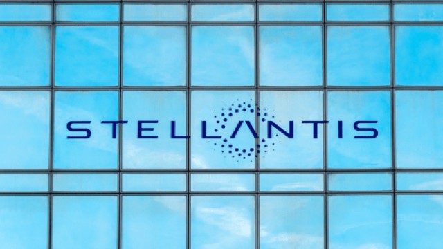 Stellantis Continues Global Rollout of Connected Car Features