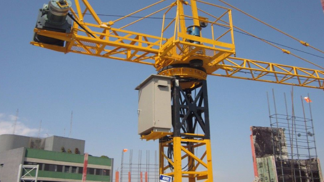 Foto von Sterling Infrastructure (STRL) Q1 Earnings and Revenues Top Estimates