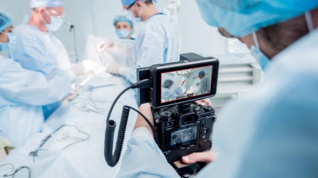 Stryker's (SYK) LIFEPAK 35 to Offer Advanced Monitoring System