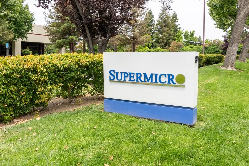 SMCI