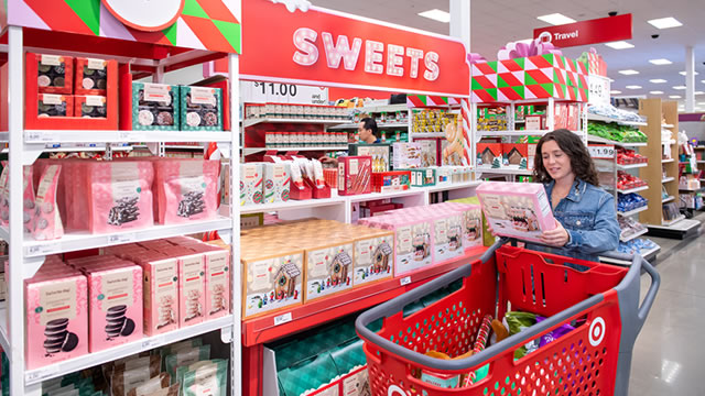 Target cuts full year guidance as first quarter earnings fall short