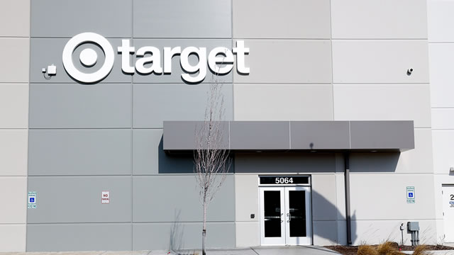 Target shares drop 18% as profit falls, softness seen into holiday period