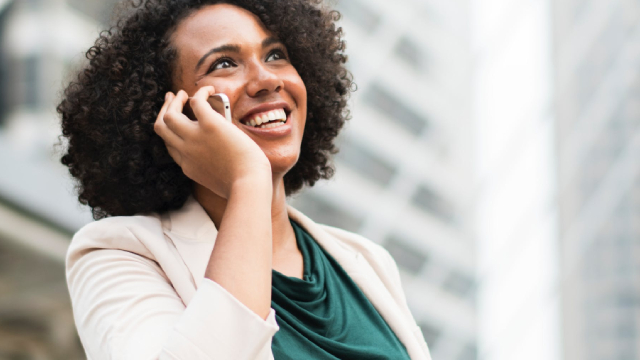 TELUS (TU) Expands PureFibre Coverage to Boost Connectivity