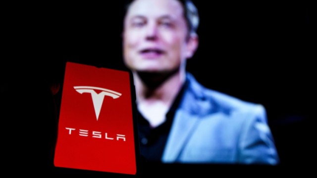 Tesla backs Musk's $56B pay package, warns alternatives would be costlier