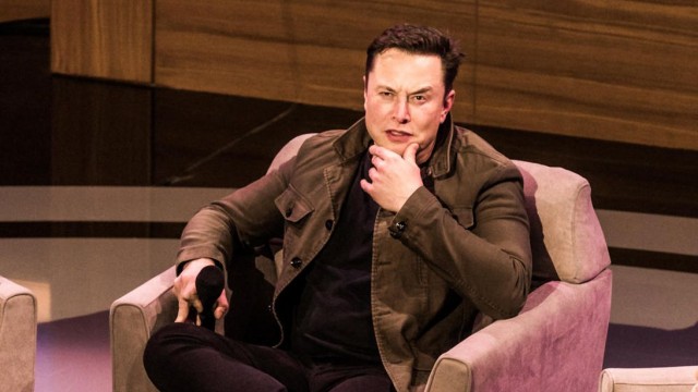 Tesla Just Offered a Deal On Its Model 3. What It Says About the Tough Car Market.