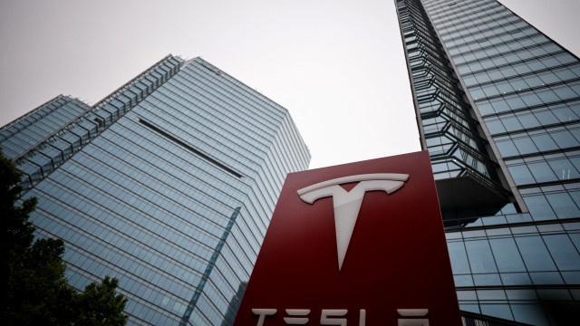 Tesla pushes suppliers to produce parts outside of China and Taiwan, Nikkei reports